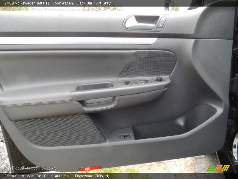 Black Uni / Art Grey 2009 Volkswagen Jetta TDI SportWagen