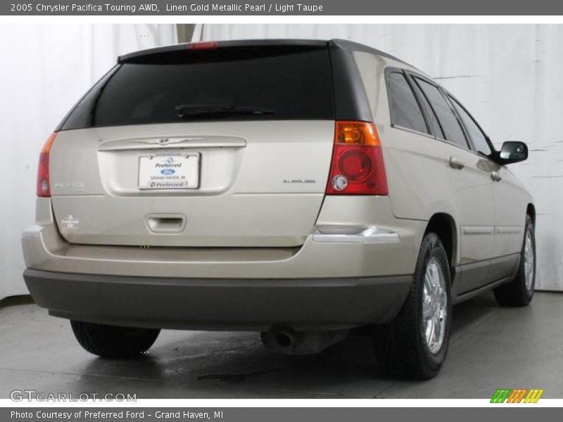 Linen Gold Metallic Pearl / Light Taupe 2005 Chrysler Pacifica Touring AWD