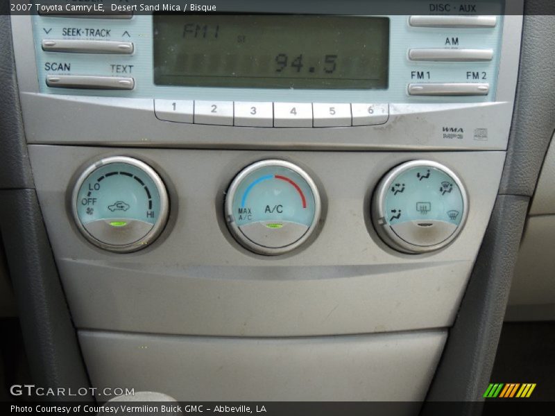 Controls of 2007 Camry LE