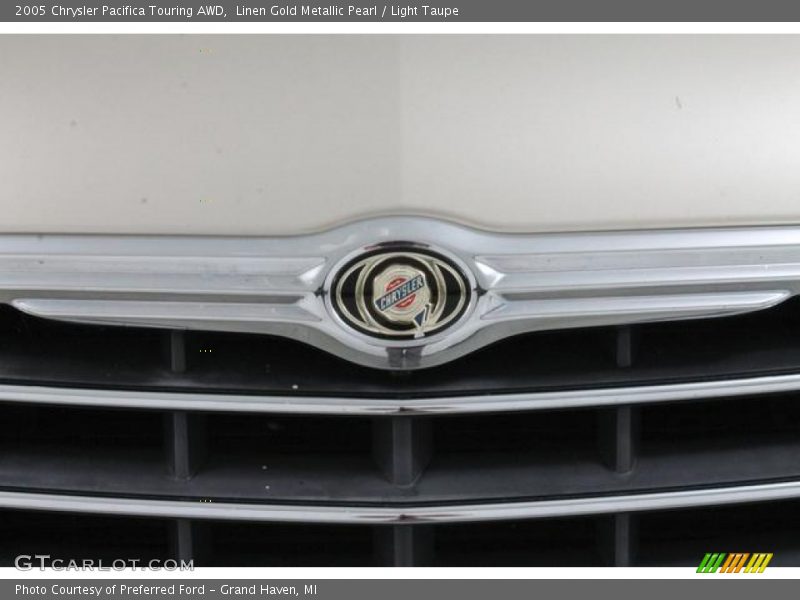 Linen Gold Metallic Pearl / Light Taupe 2005 Chrysler Pacifica Touring AWD