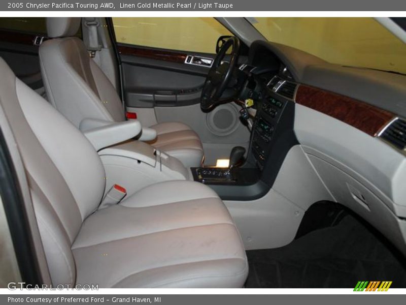 Linen Gold Metallic Pearl / Light Taupe 2005 Chrysler Pacifica Touring AWD