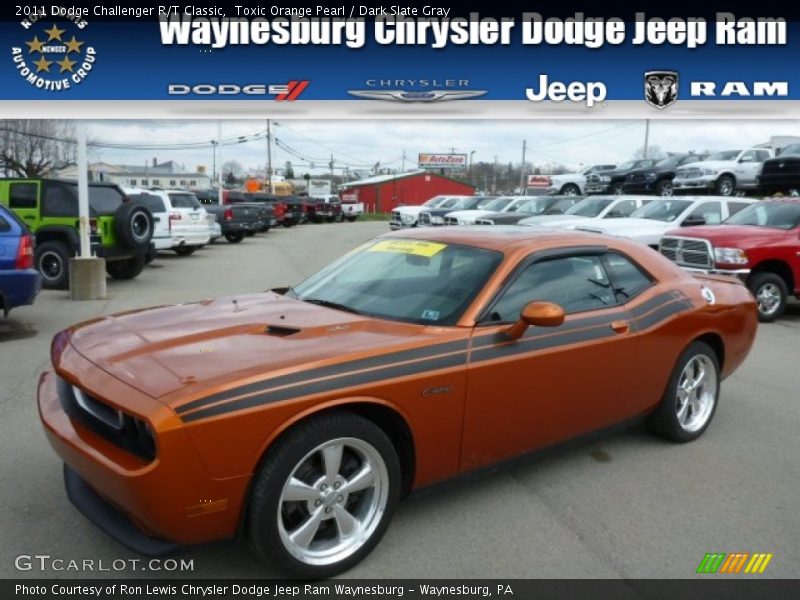 Toxic Orange Pearl / Dark Slate Gray 2011 Dodge Challenger R/T Classic