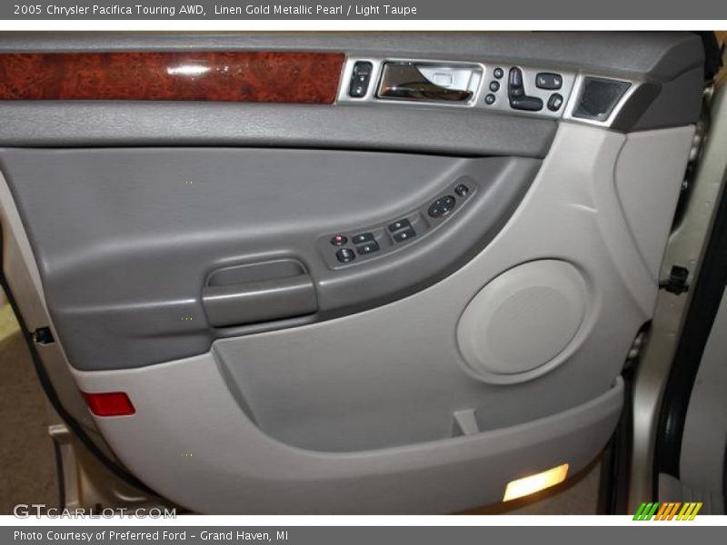 Linen Gold Metallic Pearl / Light Taupe 2005 Chrysler Pacifica Touring AWD