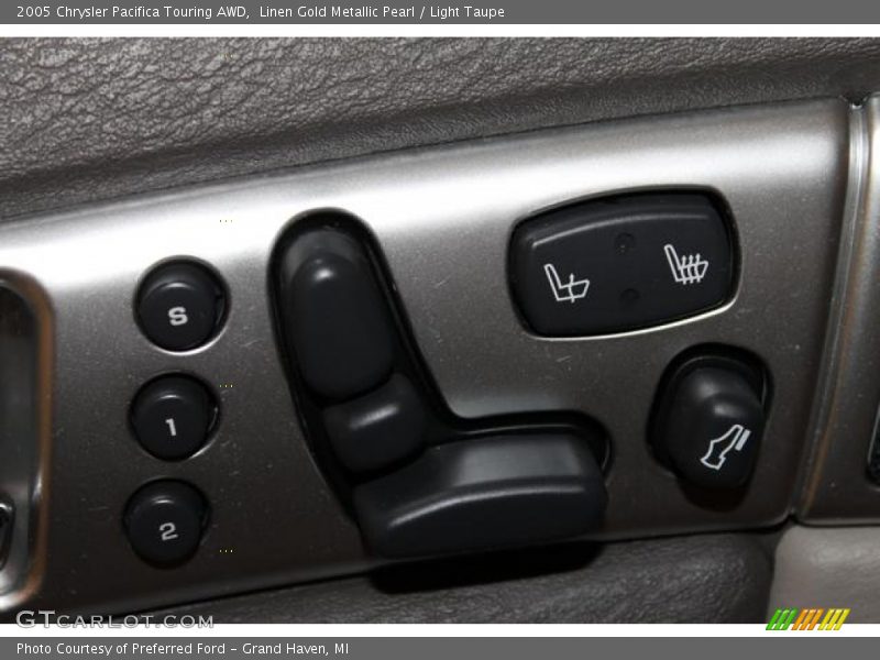 Linen Gold Metallic Pearl / Light Taupe 2005 Chrysler Pacifica Touring AWD
