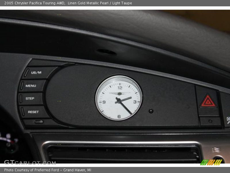 Linen Gold Metallic Pearl / Light Taupe 2005 Chrysler Pacifica Touring AWD