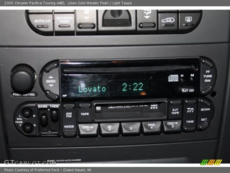 Audio System of 2005 Pacifica Touring AWD
