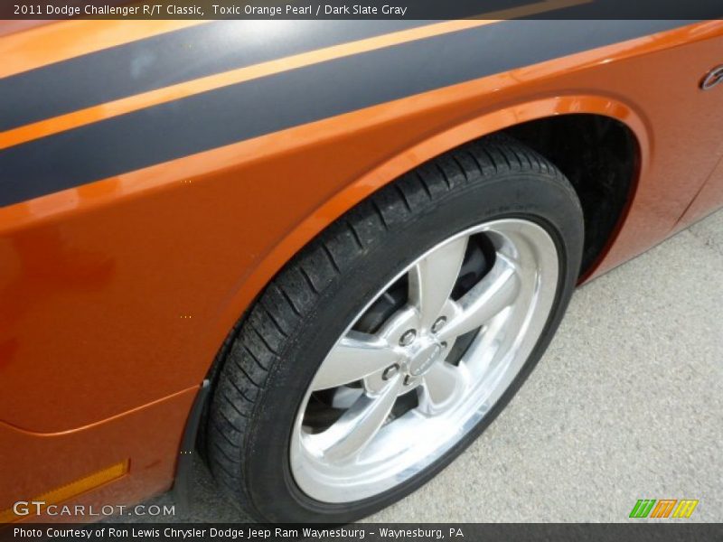 Toxic Orange Pearl / Dark Slate Gray 2011 Dodge Challenger R/T Classic