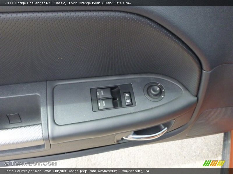 Toxic Orange Pearl / Dark Slate Gray 2011 Dodge Challenger R/T Classic