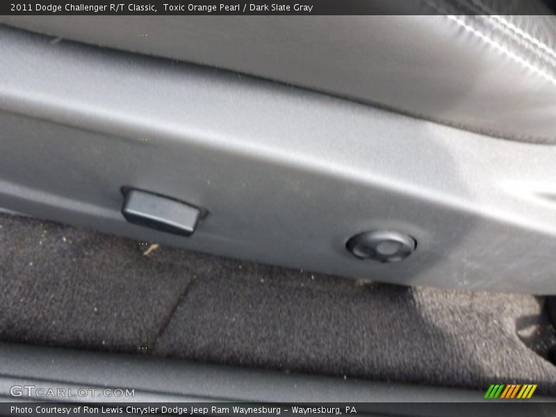 Toxic Orange Pearl / Dark Slate Gray 2011 Dodge Challenger R/T Classic