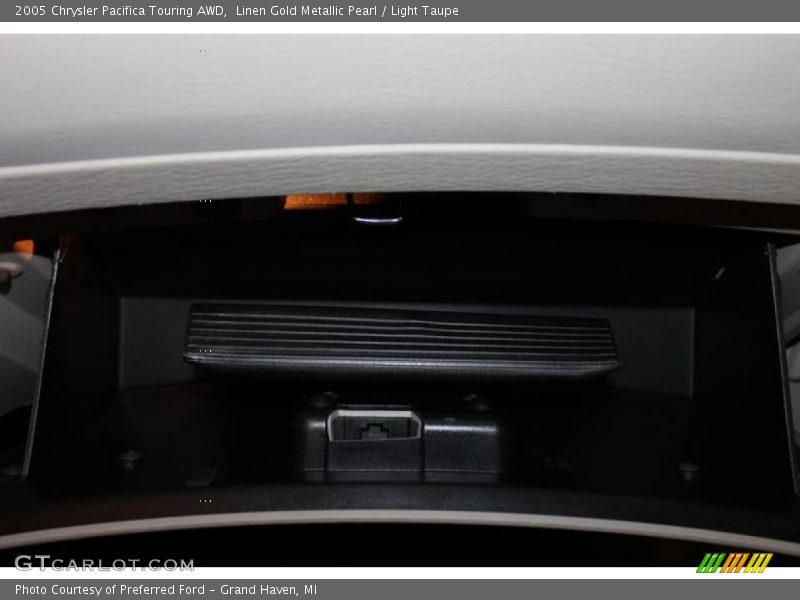 Linen Gold Metallic Pearl / Light Taupe 2005 Chrysler Pacifica Touring AWD