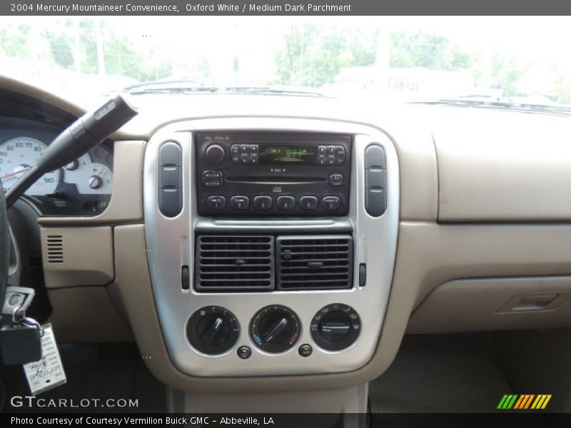 Oxford White / Medium Dark Parchment 2004 Mercury Mountaineer Convenience