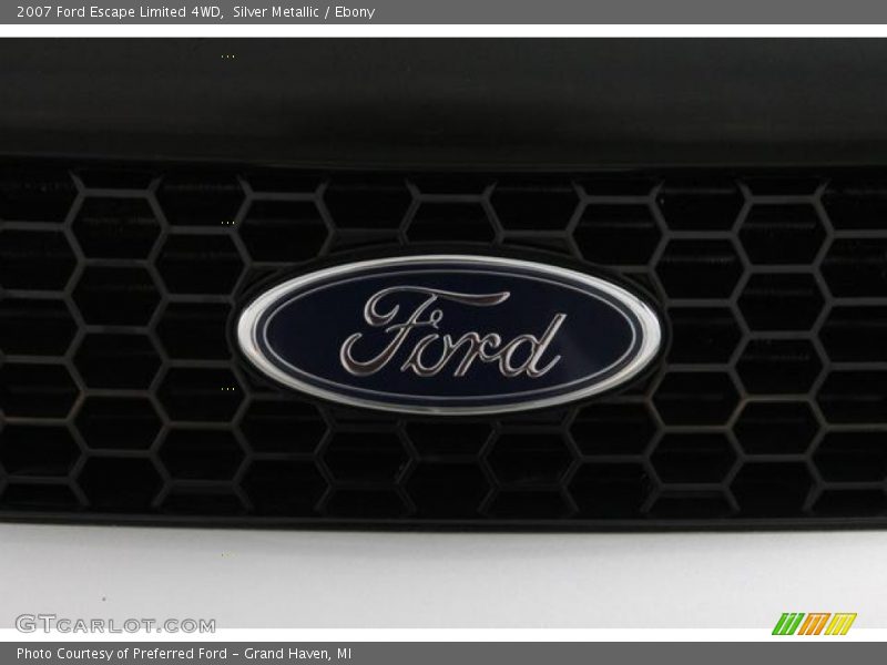 Silver Metallic / Ebony 2007 Ford Escape Limited 4WD
