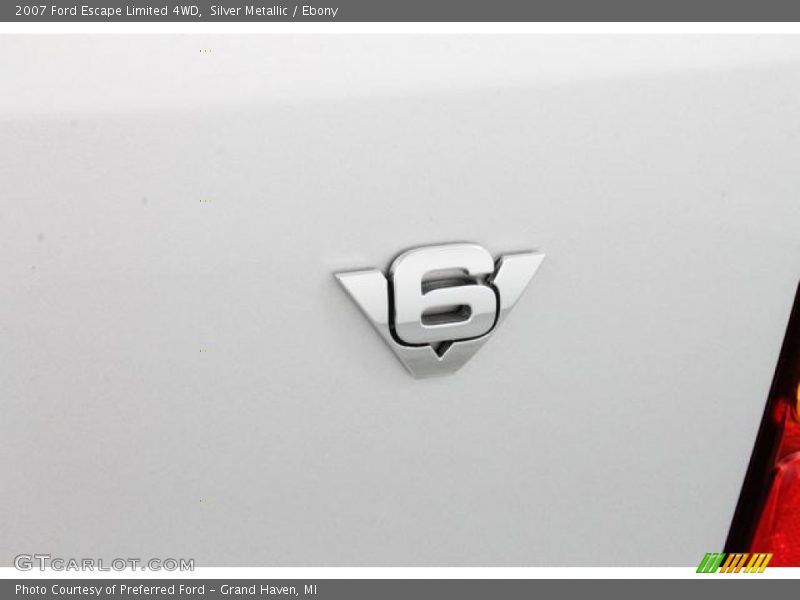 Silver Metallic / Ebony 2007 Ford Escape Limited 4WD