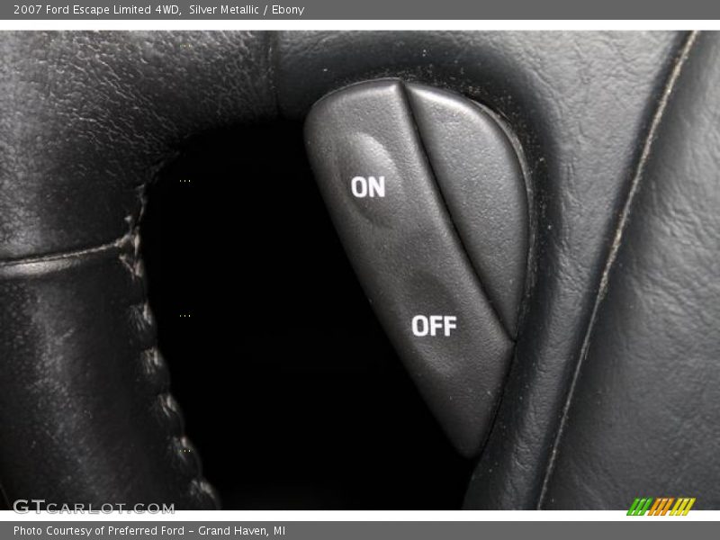Silver Metallic / Ebony 2007 Ford Escape Limited 4WD
