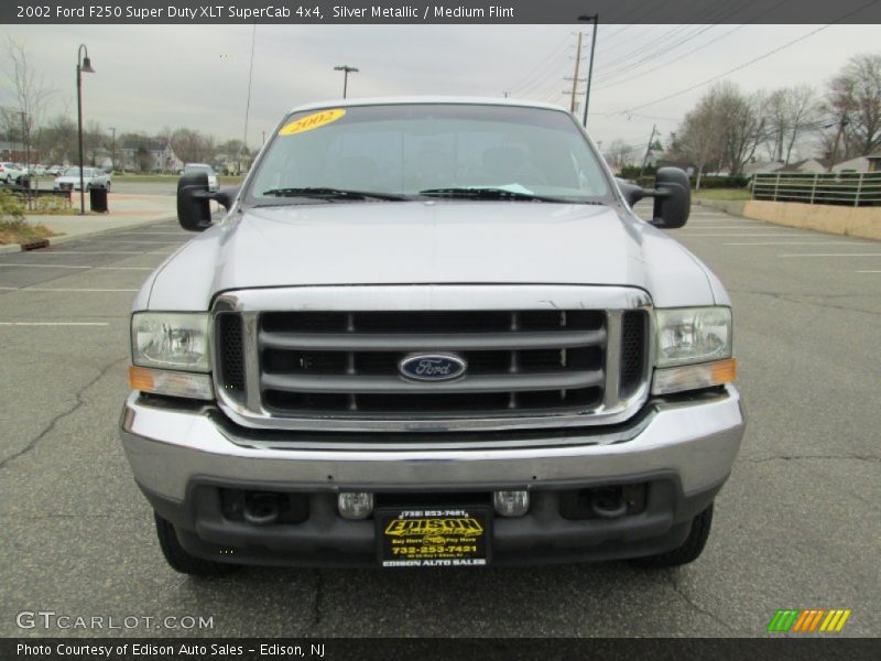 Silver Metallic / Medium Flint 2002 Ford F250 Super Duty XLT SuperCab 4x4