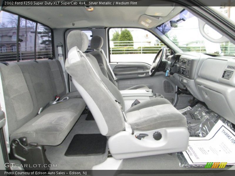 Silver Metallic / Medium Flint 2002 Ford F250 Super Duty XLT SuperCab 4x4