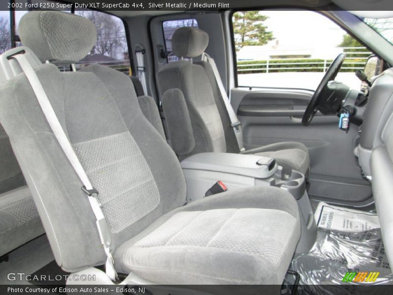 Silver Metallic / Medium Flint 2002 Ford F250 Super Duty XLT SuperCab 4x4
