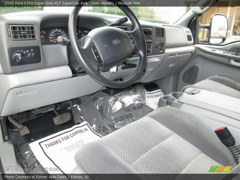 Silver Metallic / Medium Flint 2002 Ford F250 Super Duty XLT SuperCab 4x4