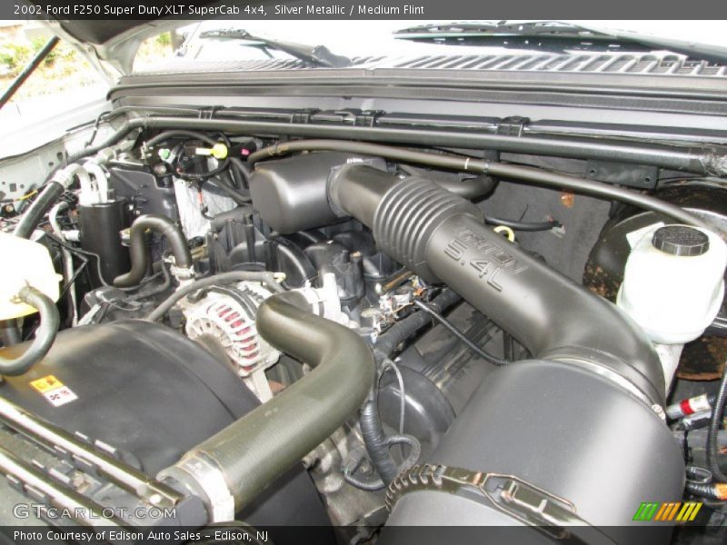 Silver Metallic / Medium Flint 2002 Ford F250 Super Duty XLT SuperCab 4x4