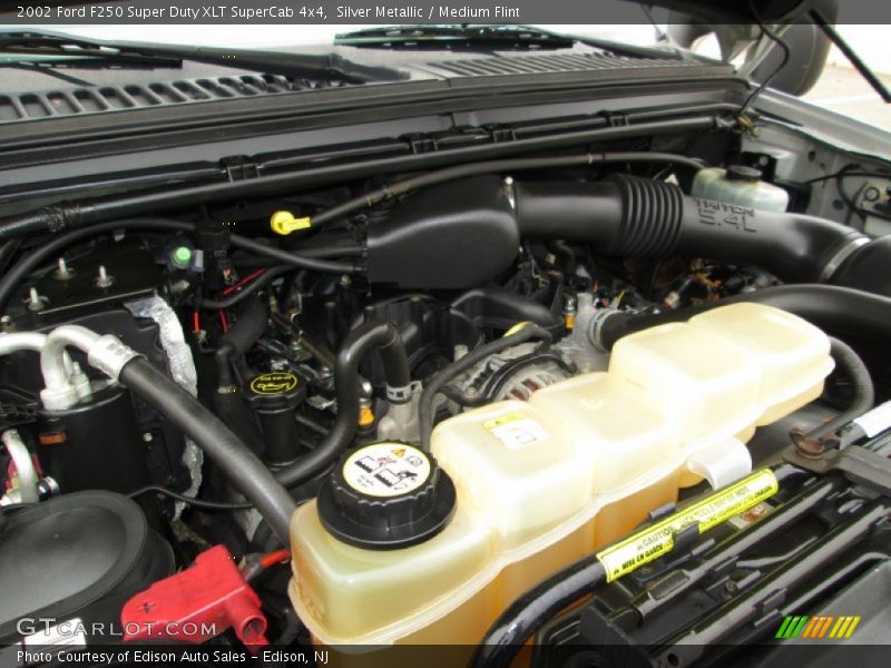 Silver Metallic / Medium Flint 2002 Ford F250 Super Duty XLT SuperCab 4x4