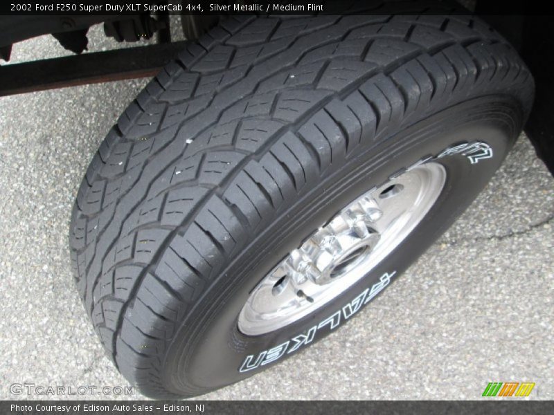 Silver Metallic / Medium Flint 2002 Ford F250 Super Duty XLT SuperCab 4x4