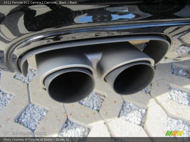 Exhaust of 2011 911 Carrera S Cabriolet