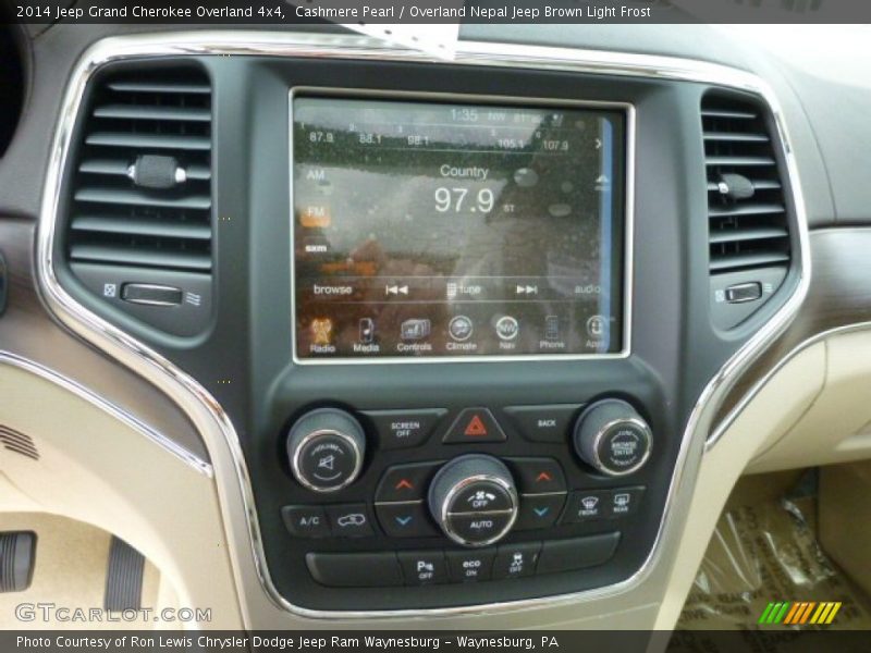 Controls of 2014 Grand Cherokee Overland 4x4