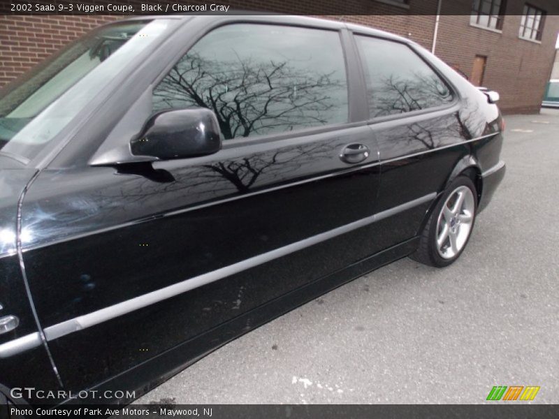 Black / Charcoal Gray 2002 Saab 9-3 Viggen Coupe