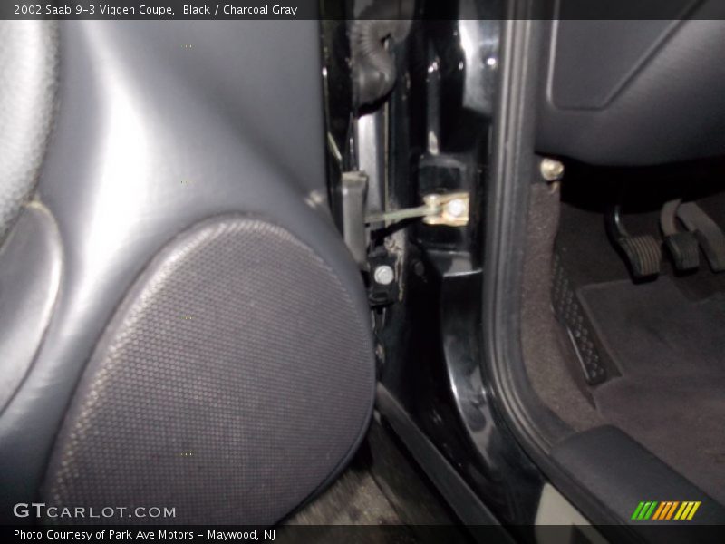 Black / Charcoal Gray 2002 Saab 9-3 Viggen Coupe