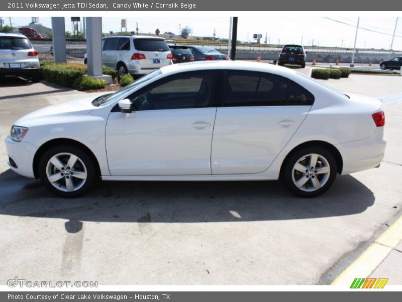 Candy White / Cornsilk Beige 2011 Volkswagen Jetta TDI Sedan