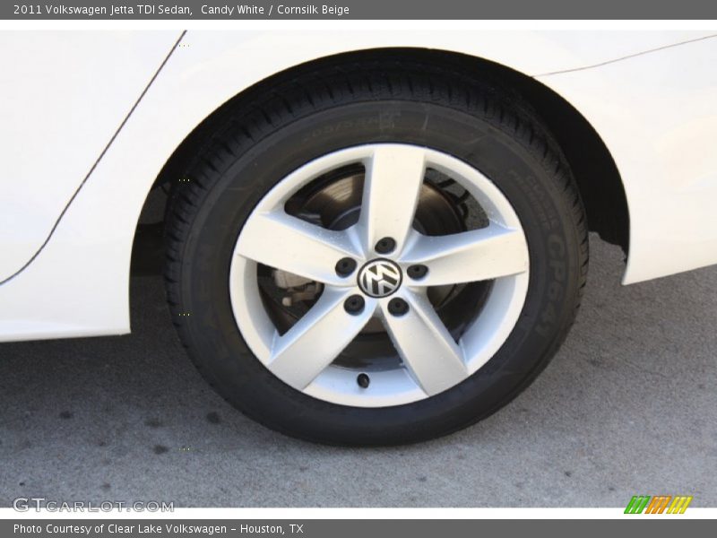 Candy White / Cornsilk Beige 2011 Volkswagen Jetta TDI Sedan