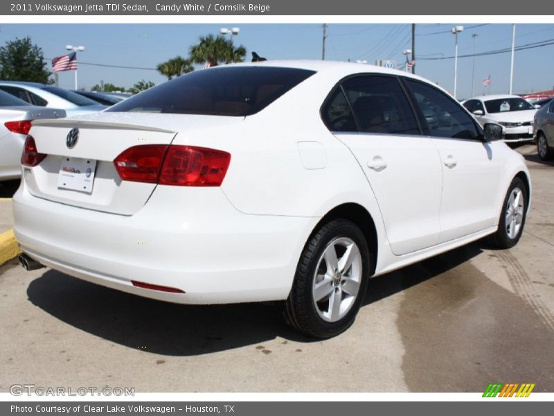 Candy White / Cornsilk Beige 2011 Volkswagen Jetta TDI Sedan