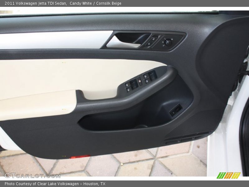 Candy White / Cornsilk Beige 2011 Volkswagen Jetta TDI Sedan