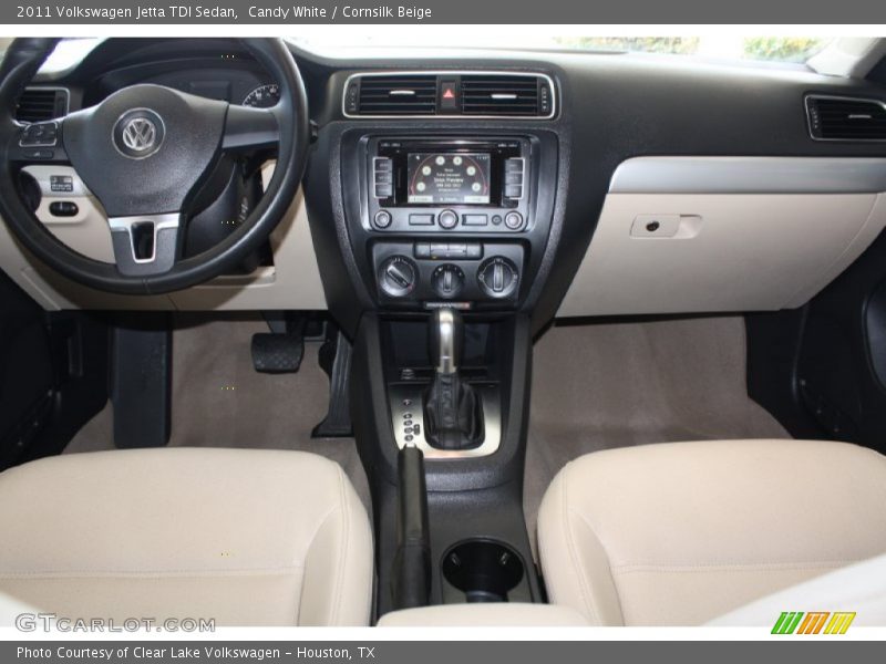 Candy White / Cornsilk Beige 2011 Volkswagen Jetta TDI Sedan