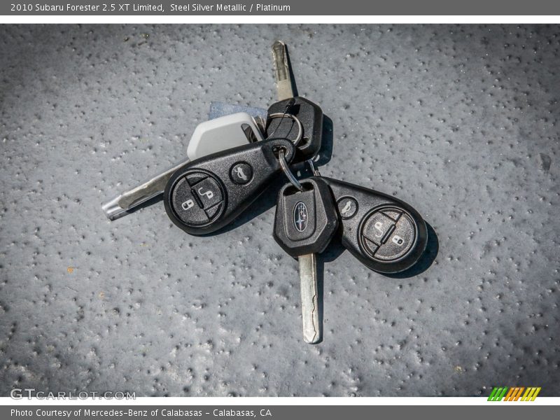 Keys of 2010 Forester 2.5 XT Limited