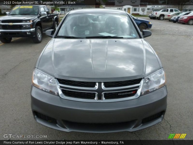 Tungsten Metallic / Black 2013 Dodge Avenger SE