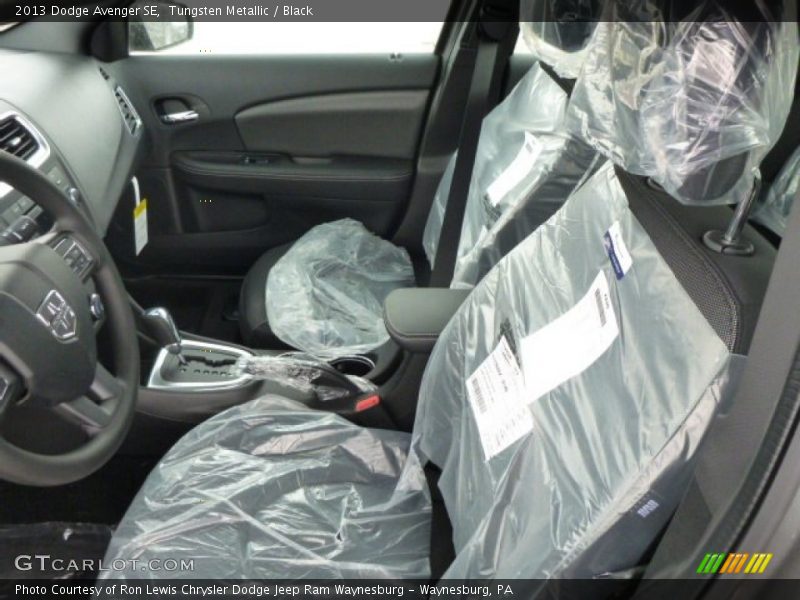 Tungsten Metallic / Black 2013 Dodge Avenger SE