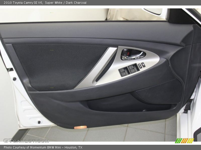 Super White / Dark Charcoal 2010 Toyota Camry SE V6
