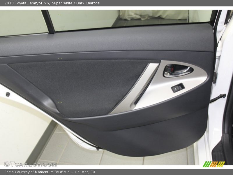 Super White / Dark Charcoal 2010 Toyota Camry SE V6