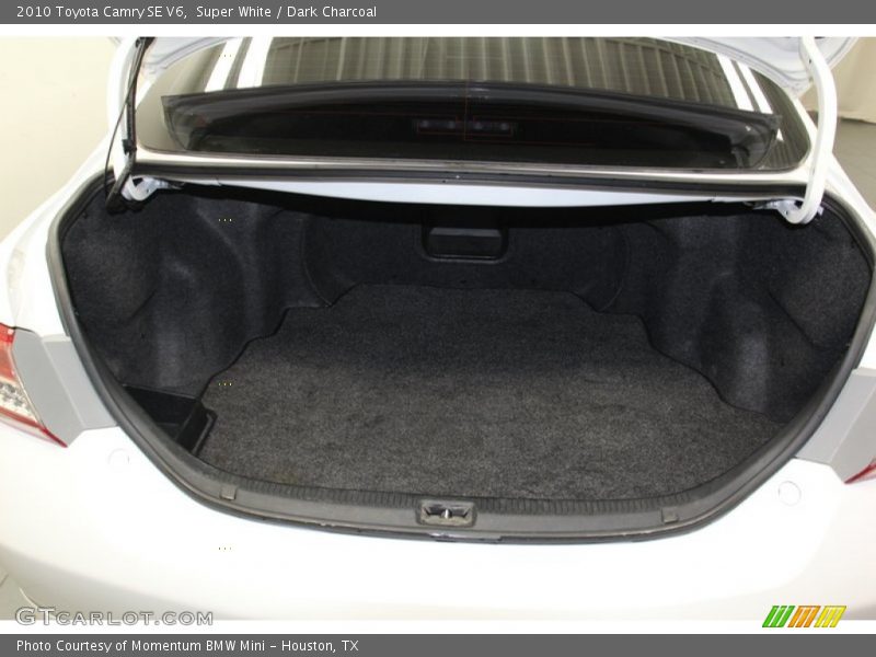 Super White / Dark Charcoal 2010 Toyota Camry SE V6