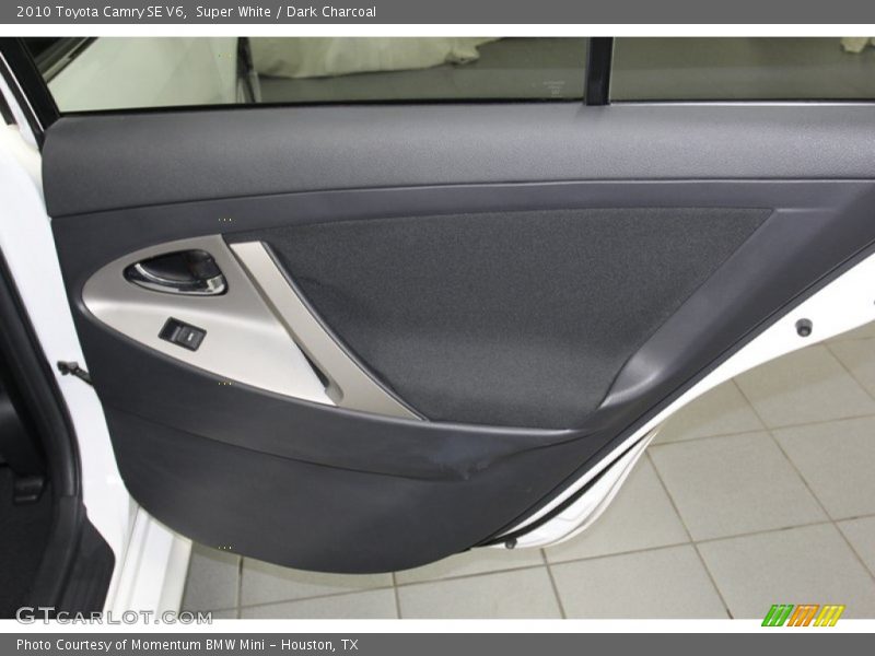 Super White / Dark Charcoal 2010 Toyota Camry SE V6