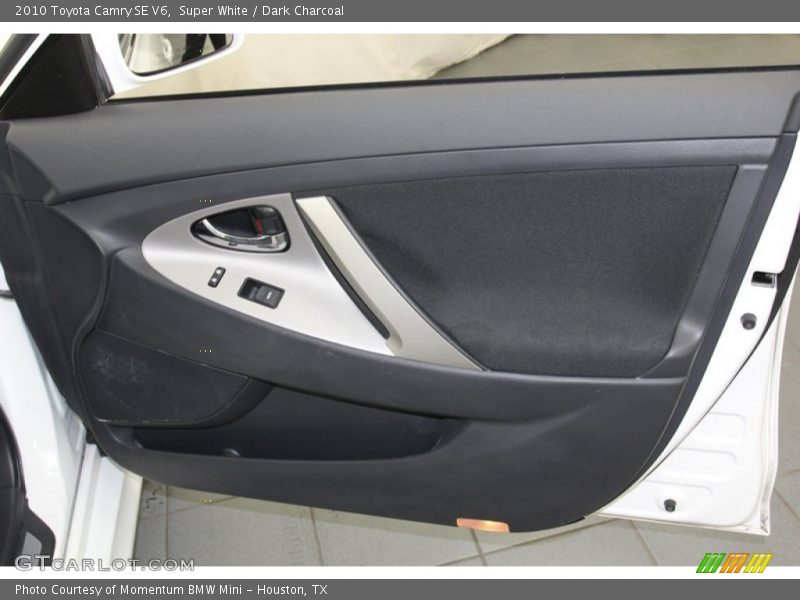 Super White / Dark Charcoal 2010 Toyota Camry SE V6