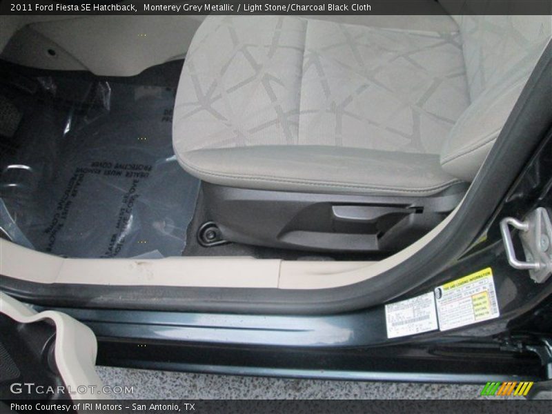 Monterey Grey Metallic / Light Stone/Charcoal Black Cloth 2011 Ford Fiesta SE Hatchback