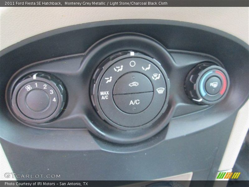 Monterey Grey Metallic / Light Stone/Charcoal Black Cloth 2011 Ford Fiesta SE Hatchback
