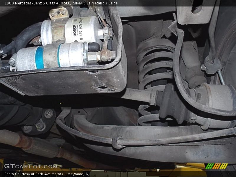 Undercarriage of 1980 S Class 450 SEL