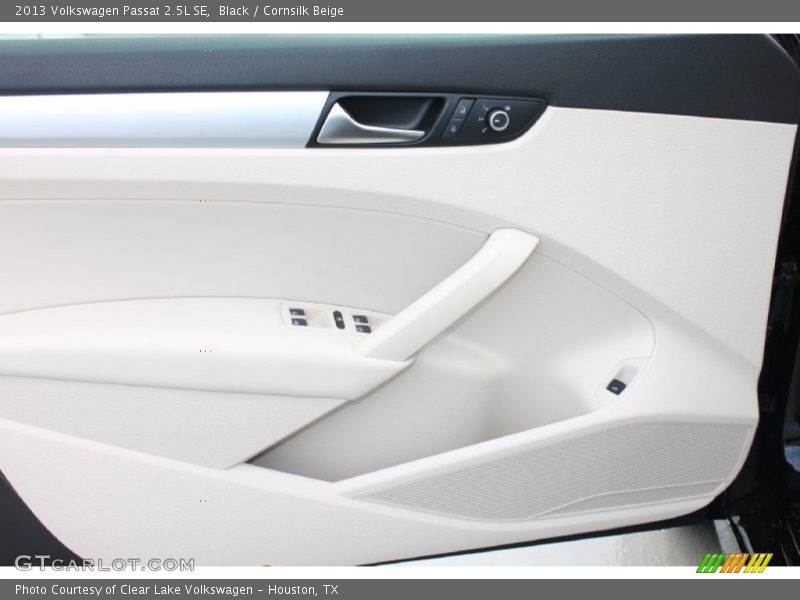 Black / Cornsilk Beige 2013 Volkswagen Passat 2.5L SE