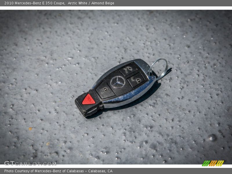 Keys of 2010 E 350 Coupe