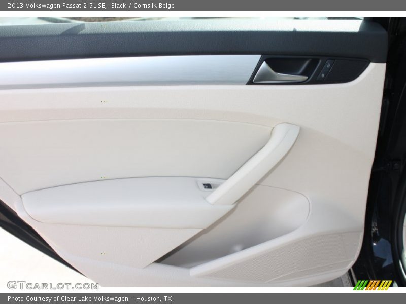 Black / Cornsilk Beige 2013 Volkswagen Passat 2.5L SE