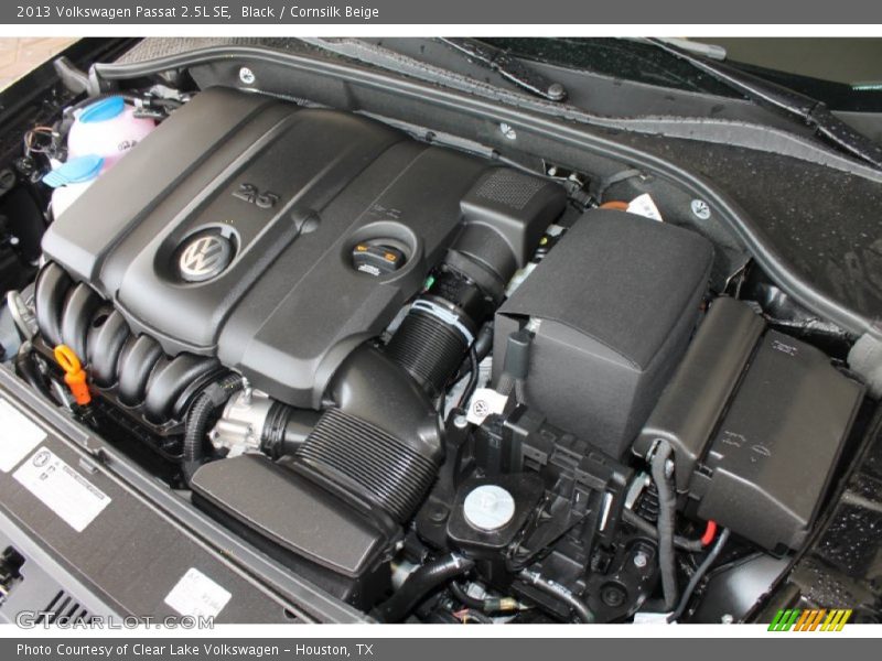 Black / Cornsilk Beige 2013 Volkswagen Passat 2.5L SE