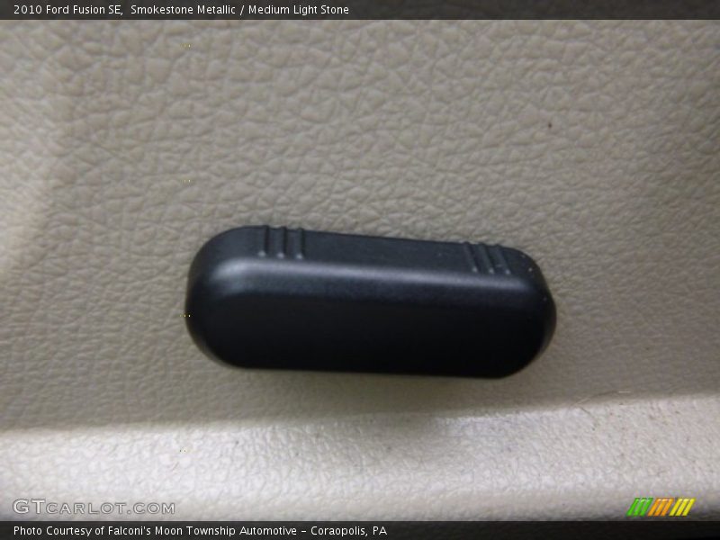 Smokestone Metallic / Medium Light Stone 2010 Ford Fusion SE